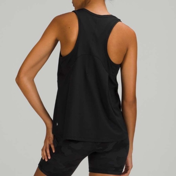 Lululemon Essential Tank *Train - Sz 6 - Picture 6 of 6